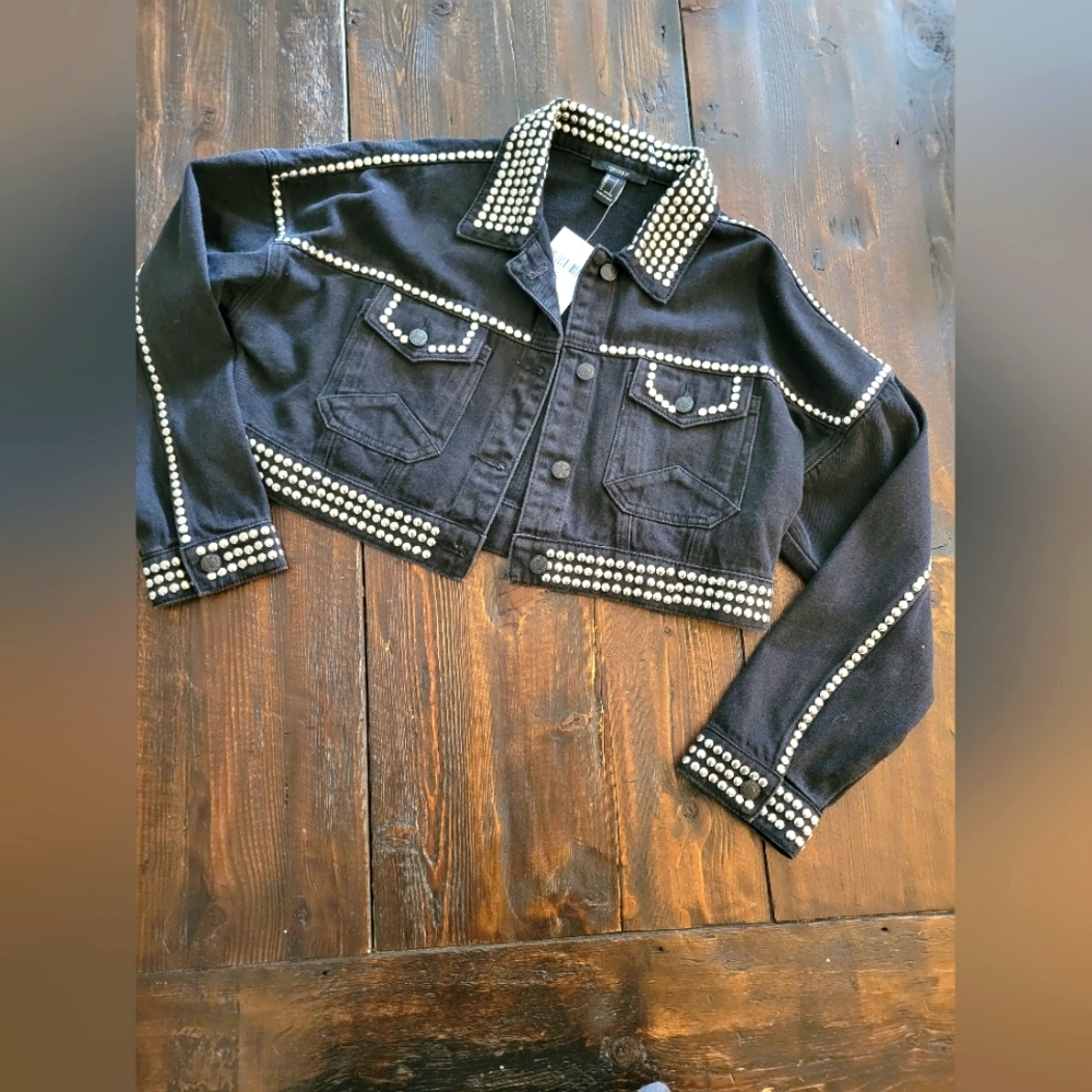 NEW NWT Forever 21 Black Studded Jean Jacket-SMALL